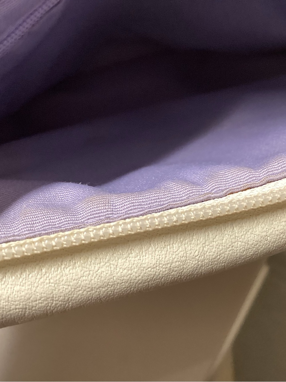 Coach Cream Leather Crossbody with Tan Buckle - Picture 8 of 8